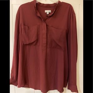 Wine colored tab collar blouse. Large.
